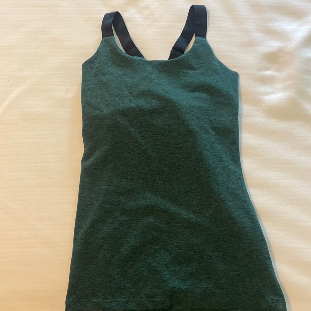 Beyond Yoga Top Medium New
